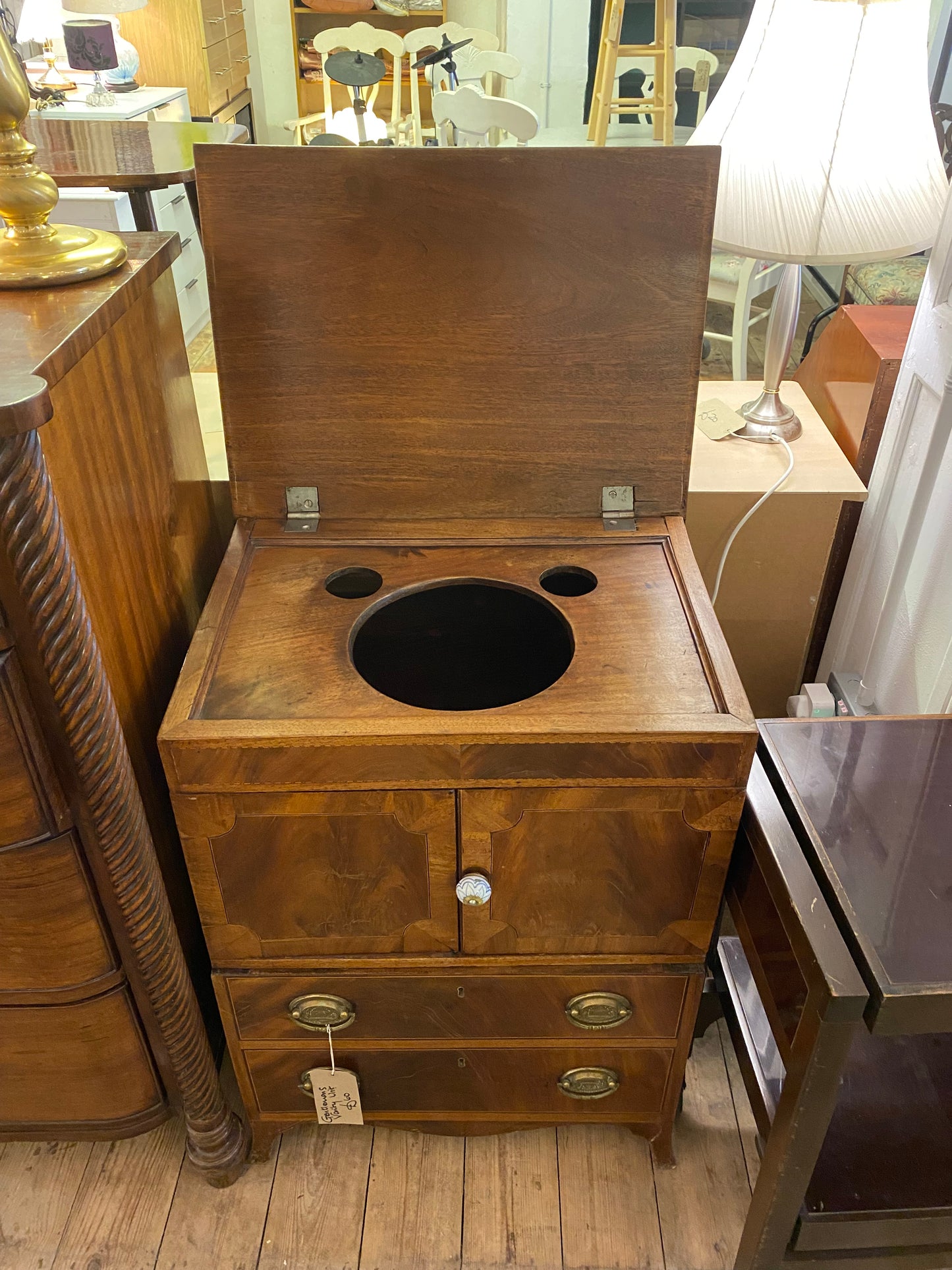 Gentlemen’s Vanity -GHC-
