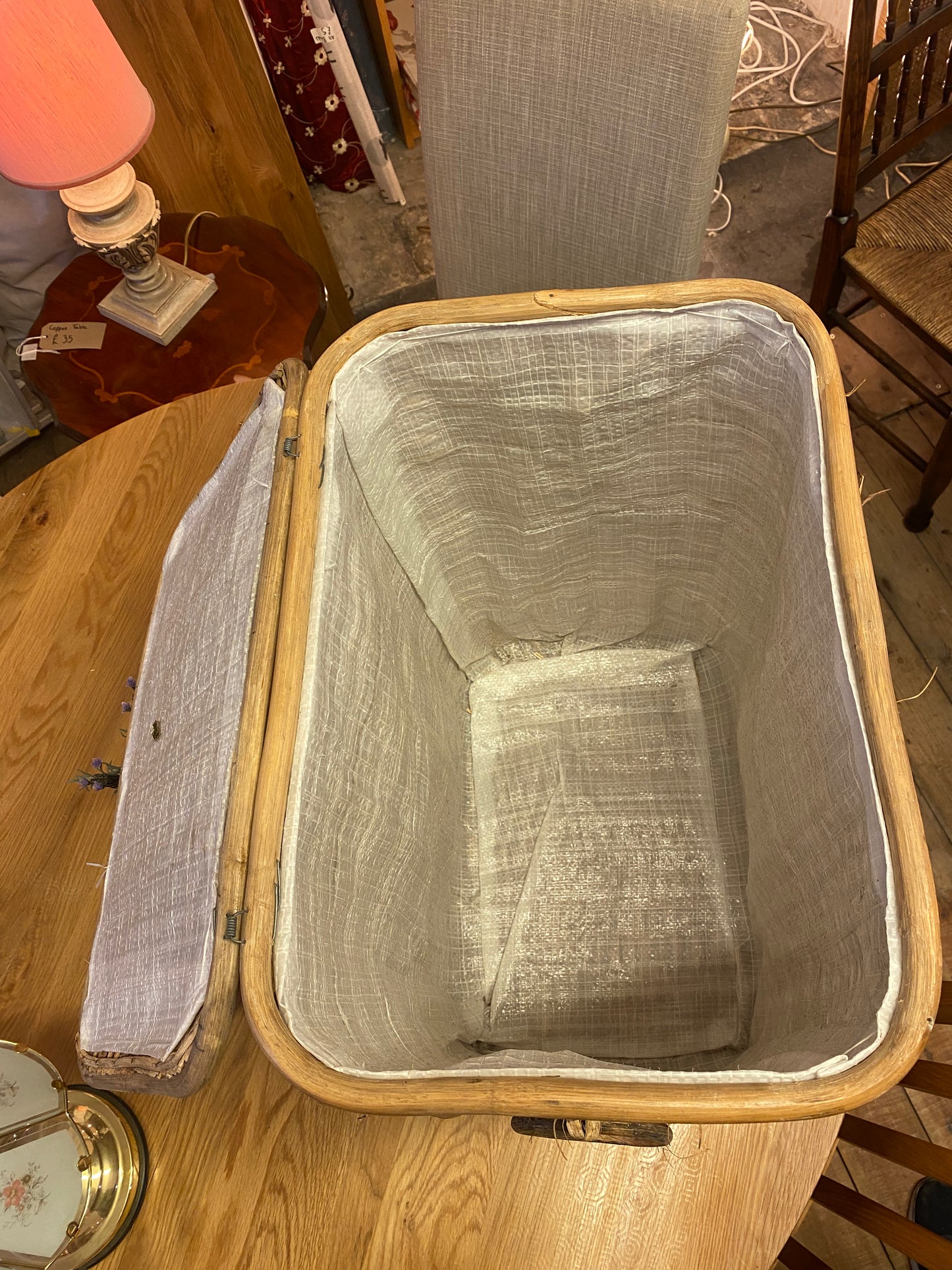 Wicker laundry basket -GHC-