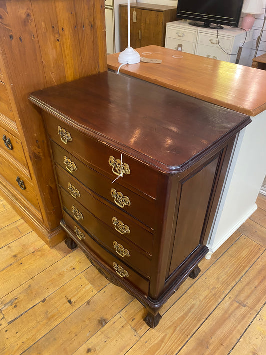 Darkwood Chest o Drawers