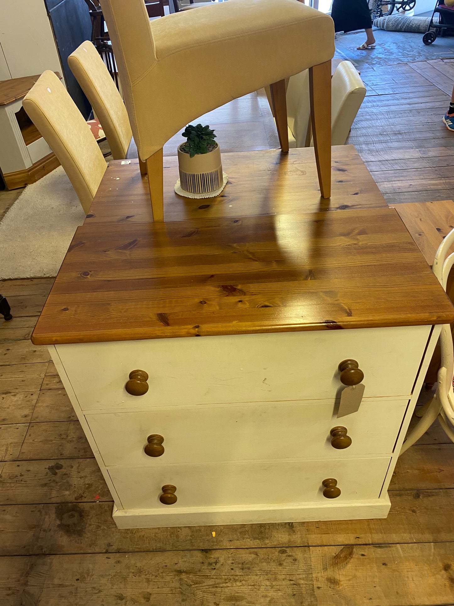 3 Draw Chest