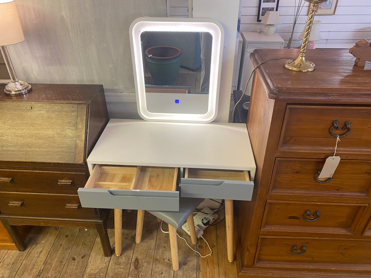 Vanity + Stool GHC
