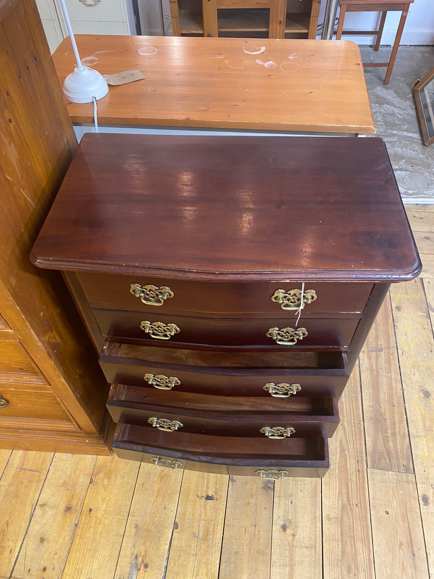 Darkwood Chest o Drawers