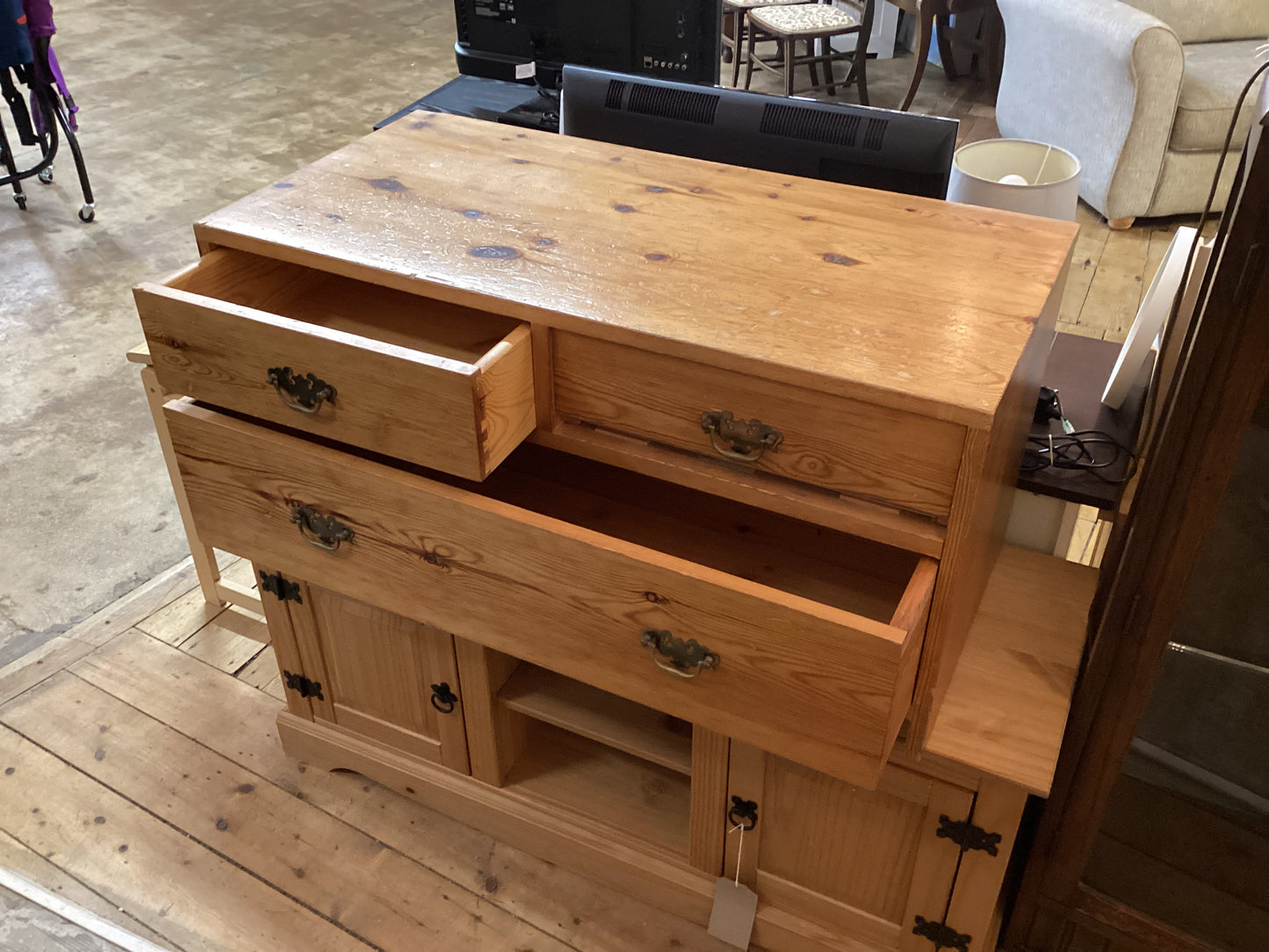 Tv Cabinet of Drawers